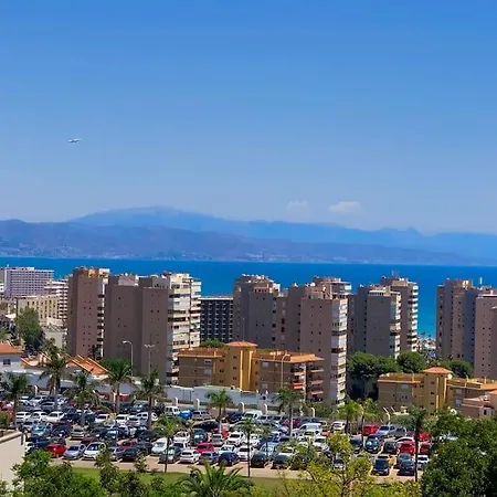 Nice Central Studio, Renovated And With Views. Town Center. *